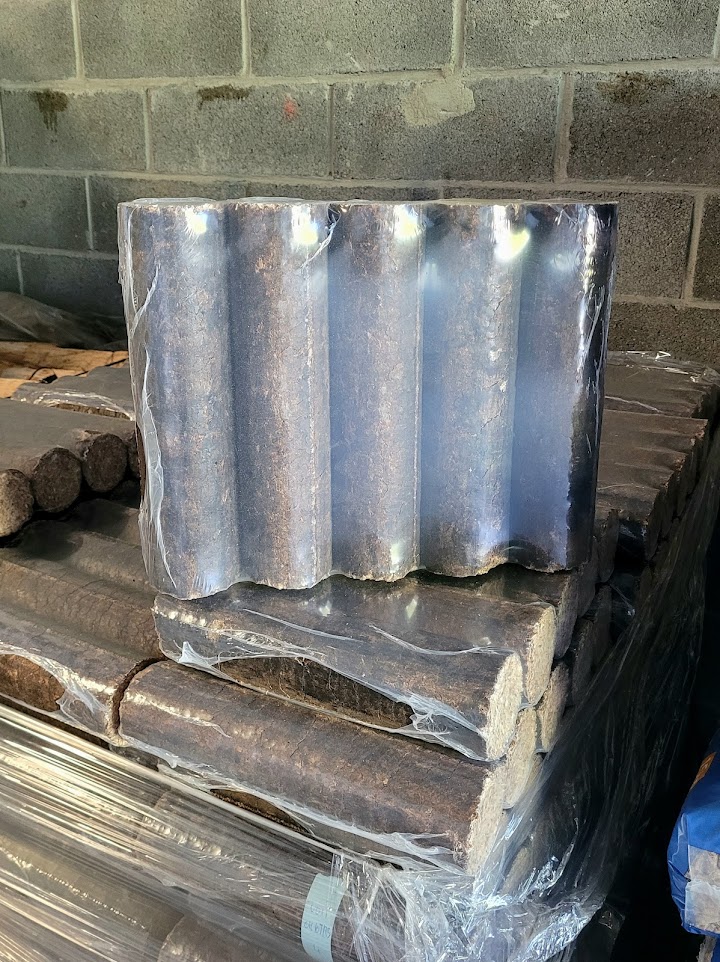 Palette complète bûches de nuit- 480 bûches (96 paquets de 5)